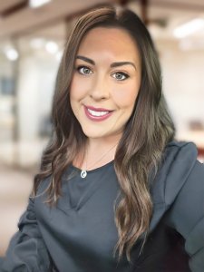 Lindsay • Practice Manager • Treatment Advisor • Professional Relationships Director